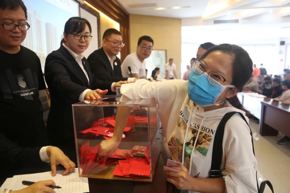 高洋2.webp.jpg